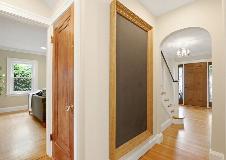 77 Walden St, Newton MA 02460-2133 exterior