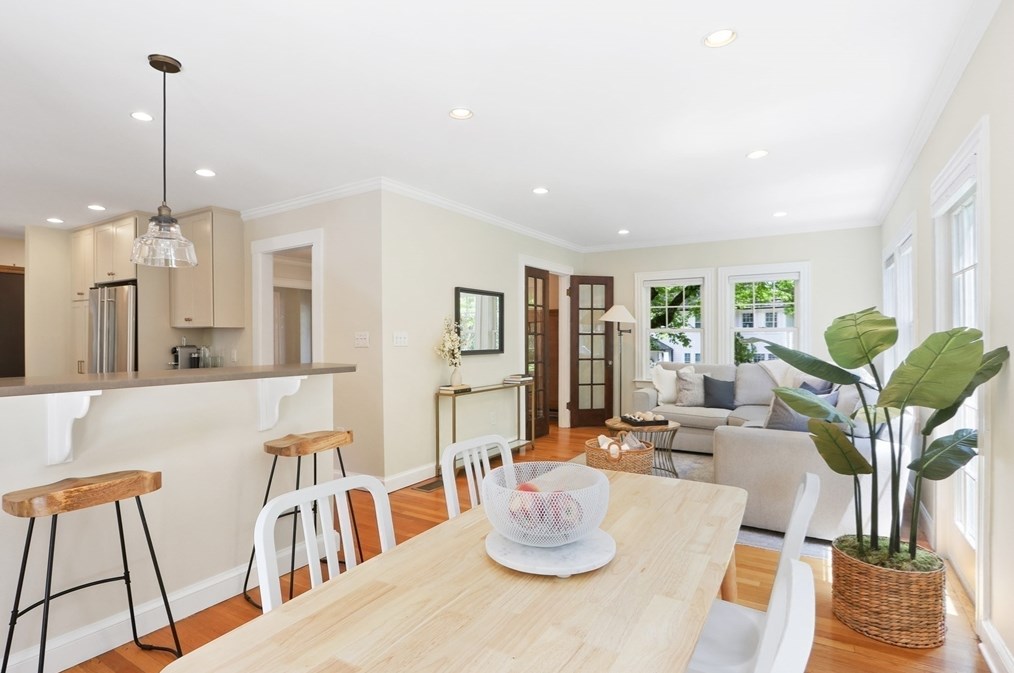 77 Walden St, Newton MA 02460-2133 exterior