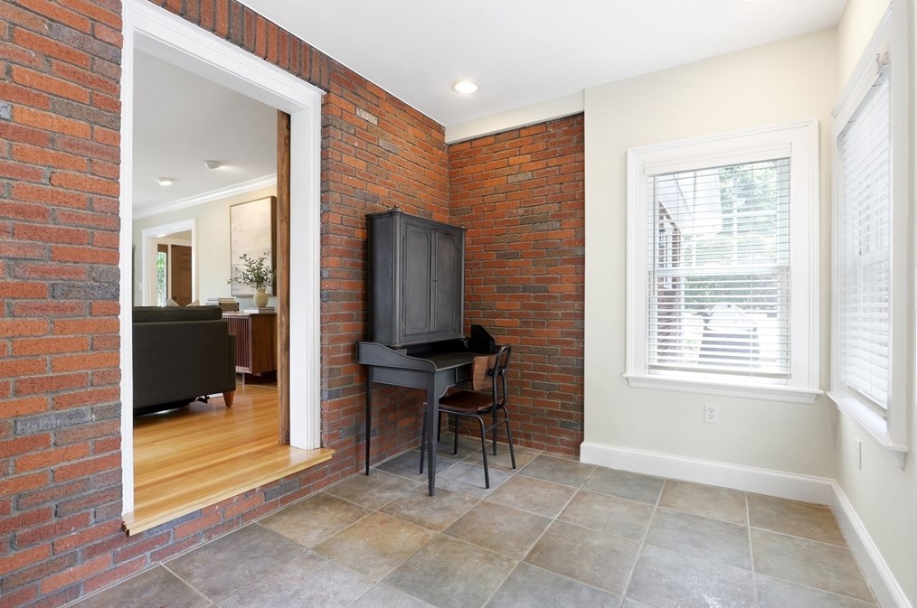 77 Walden St, Newton MA 02460-2133 exterior