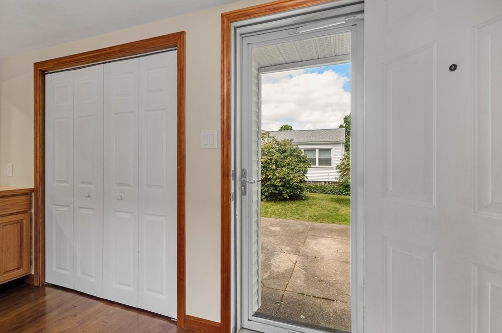 33 Livoli Ave, Braintree MA 02184-8613 exterior