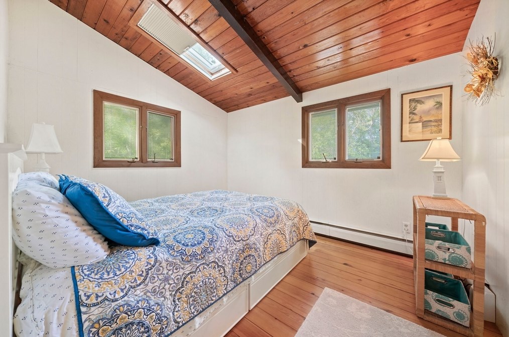 90 Menotomy Rd, Plymouth MA 02360-1415 exterior