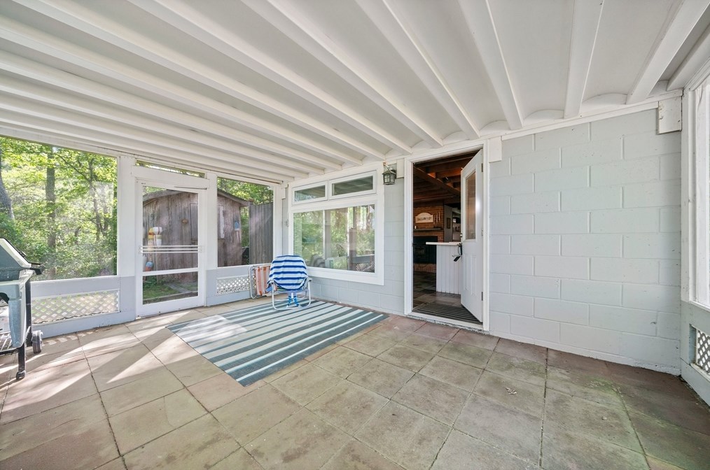 90 Menotomy Rd, Plymouth MA 02360-1415 exterior