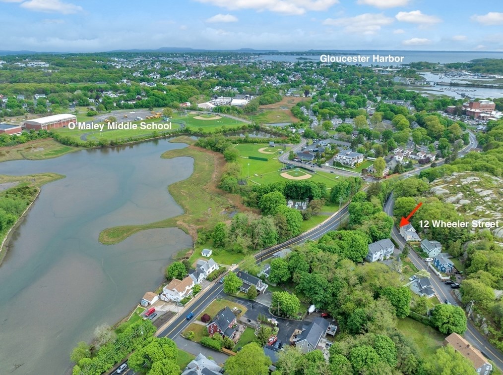 12 Wheeler St, Gloucester MA 01930-1648 exterior