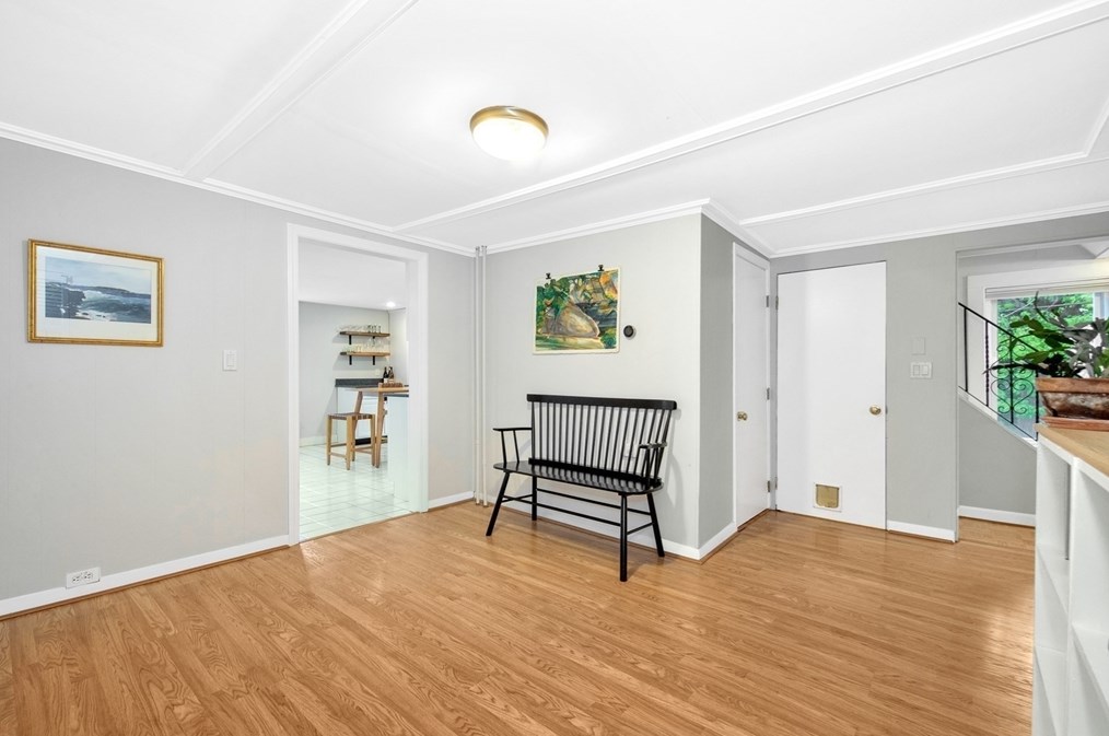 12 Wheeler St, Gloucester MA 01930-1648 exterior