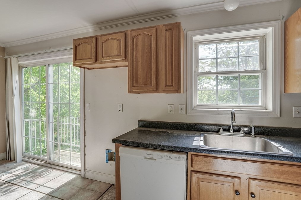 42 Front St, Winchendon MA  01475-1719 exterior