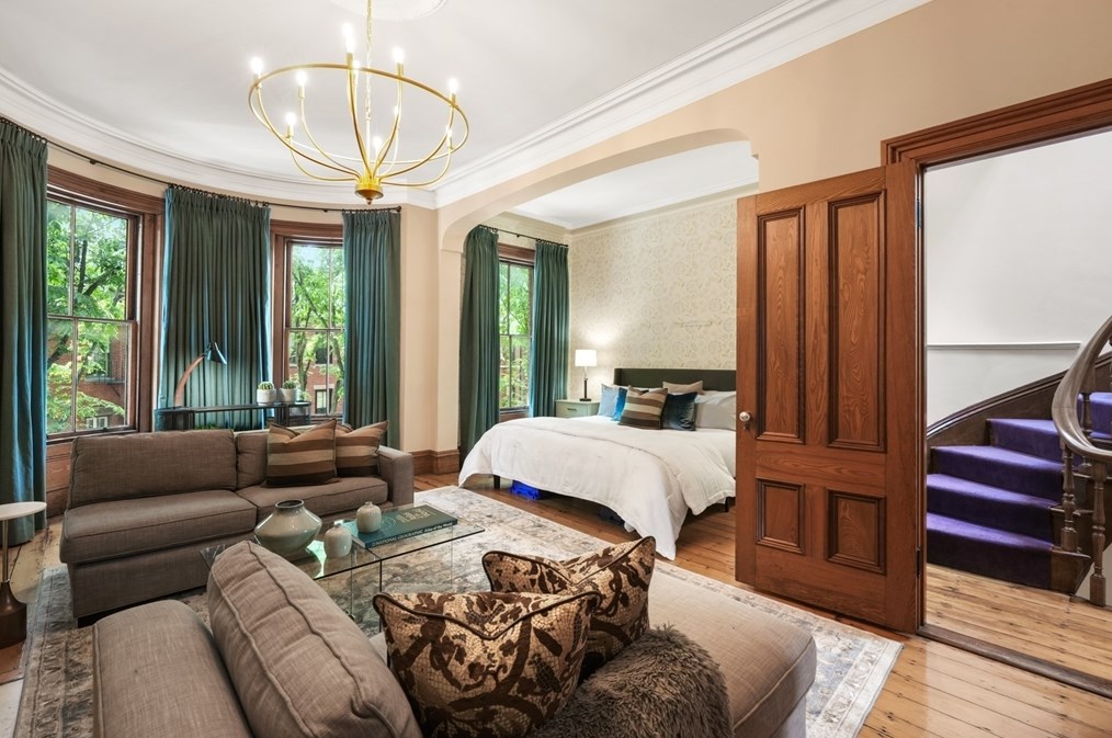 11 Wellington St, Boston MA exterior