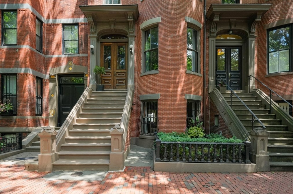 11 Wellington St, Boston MA exterior