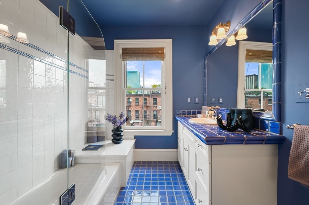 11 Wellington St, Boston MA exterior