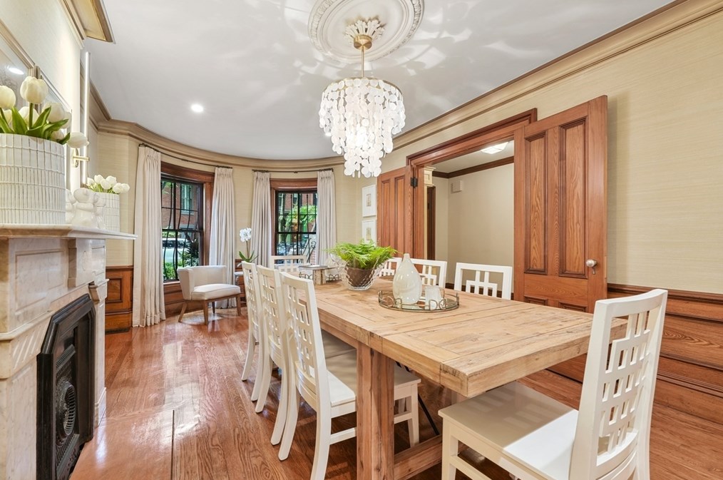 11 Wellington St, Boston MA exterior