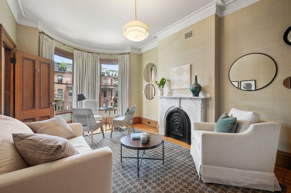 11 Wellington St, Boston MA exterior