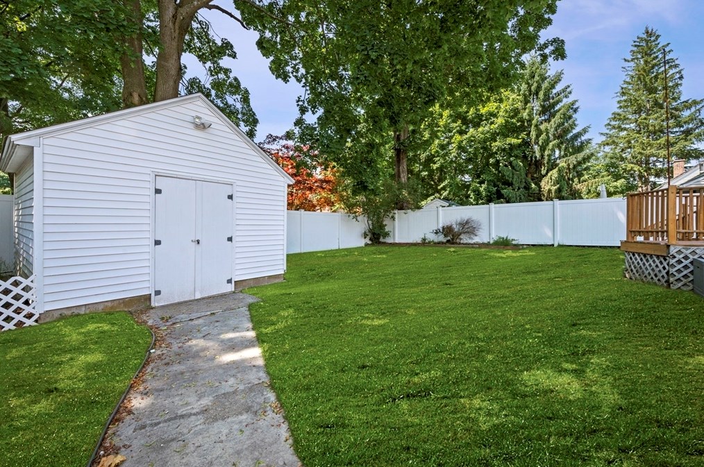 15 Fulton St, Methuen MA 01844-7011 exterior