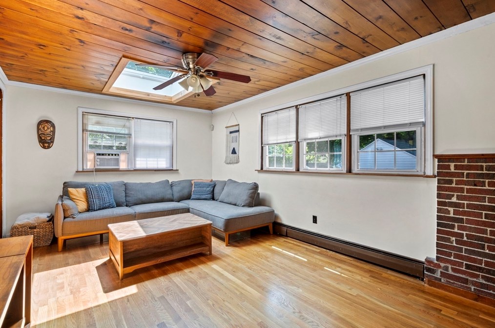 15 Fulton St, Methuen MA 01844-7011 exterior