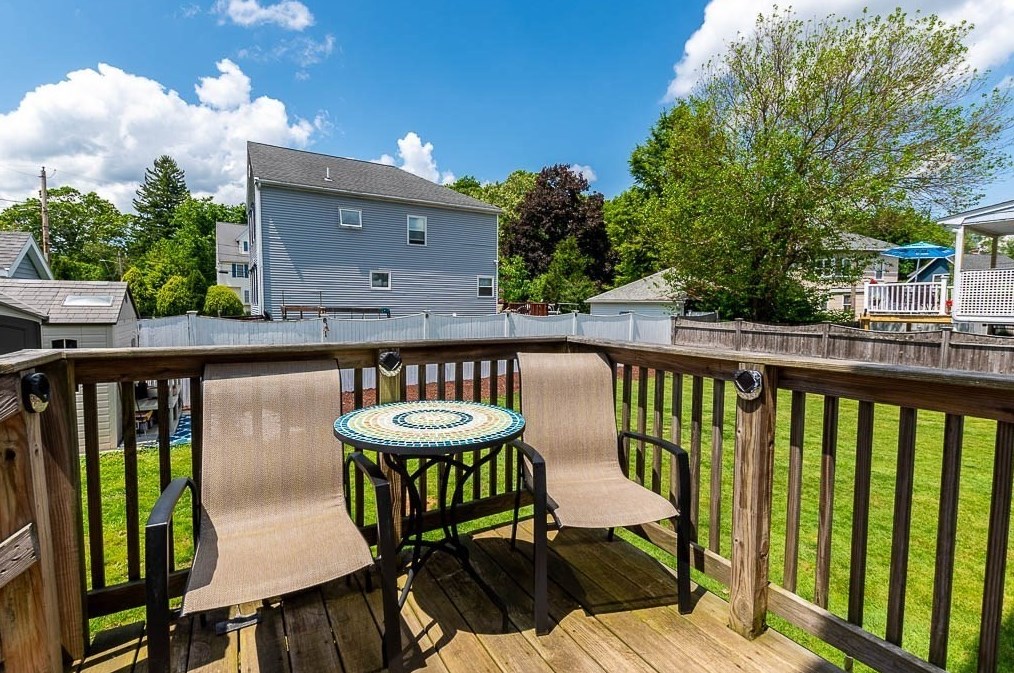 55 Kiely Rd, Dedham MA 02026-1608 exterior