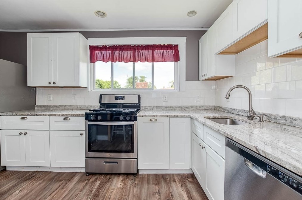 55 Kiely Rd, Dedham MA 02026-1608 exterior