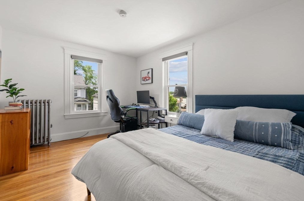 56 Menotomy Rd, Arlington MA  02476-6112 exterior