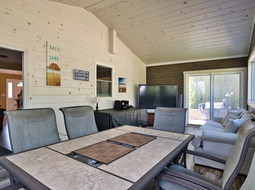 509 Hawes St, New Bedford MA 02745-1401 exterior