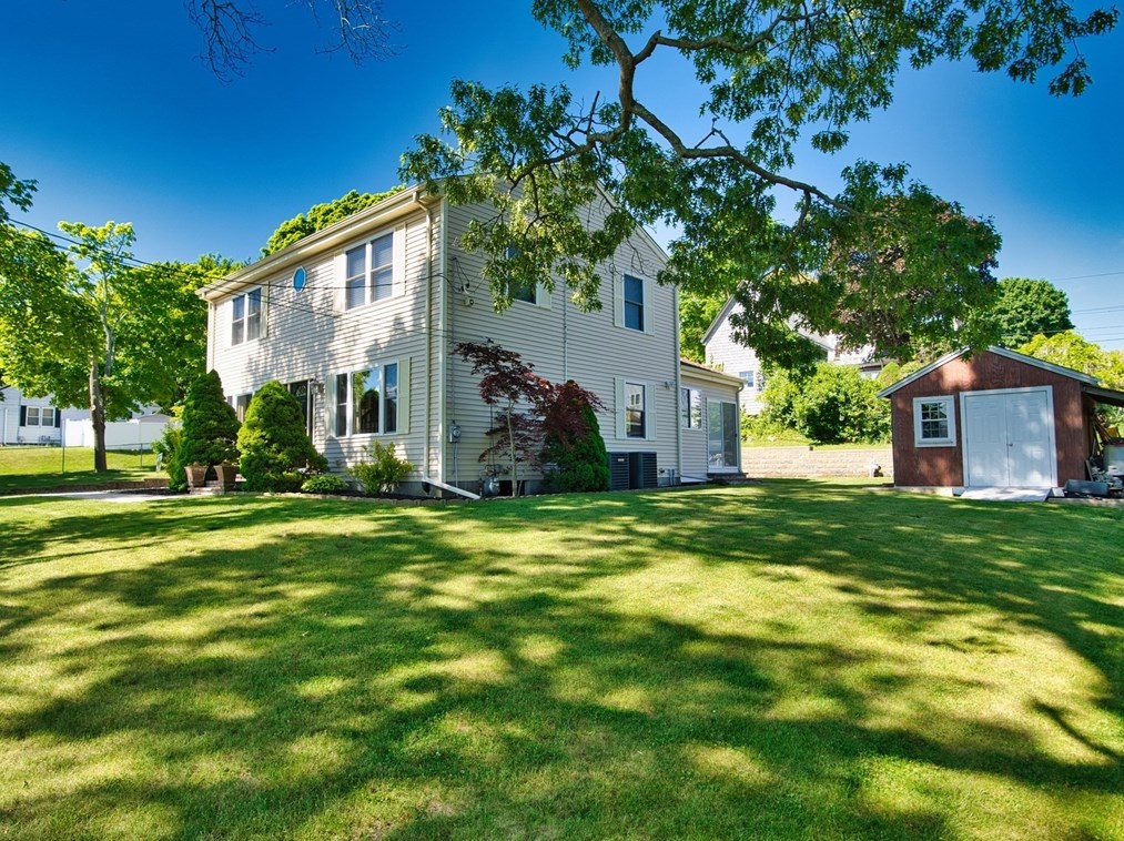 509 Hawes St, New Bedford MA 02745-1401 exterior