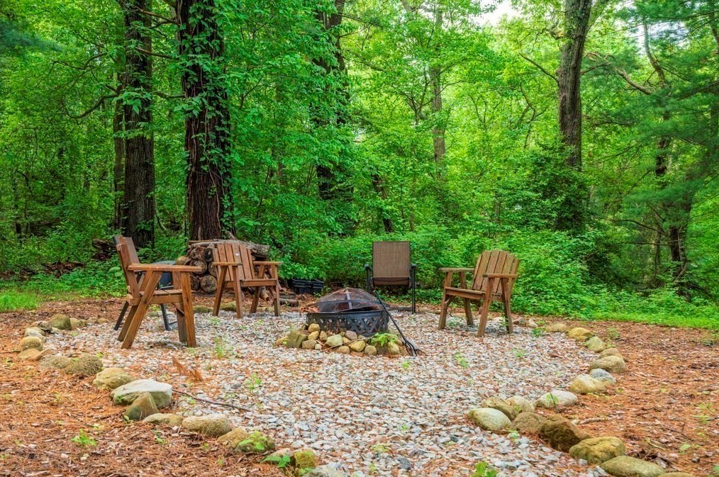 31 Wildwood Rd, Marshfield MA 02050-1734 exterior