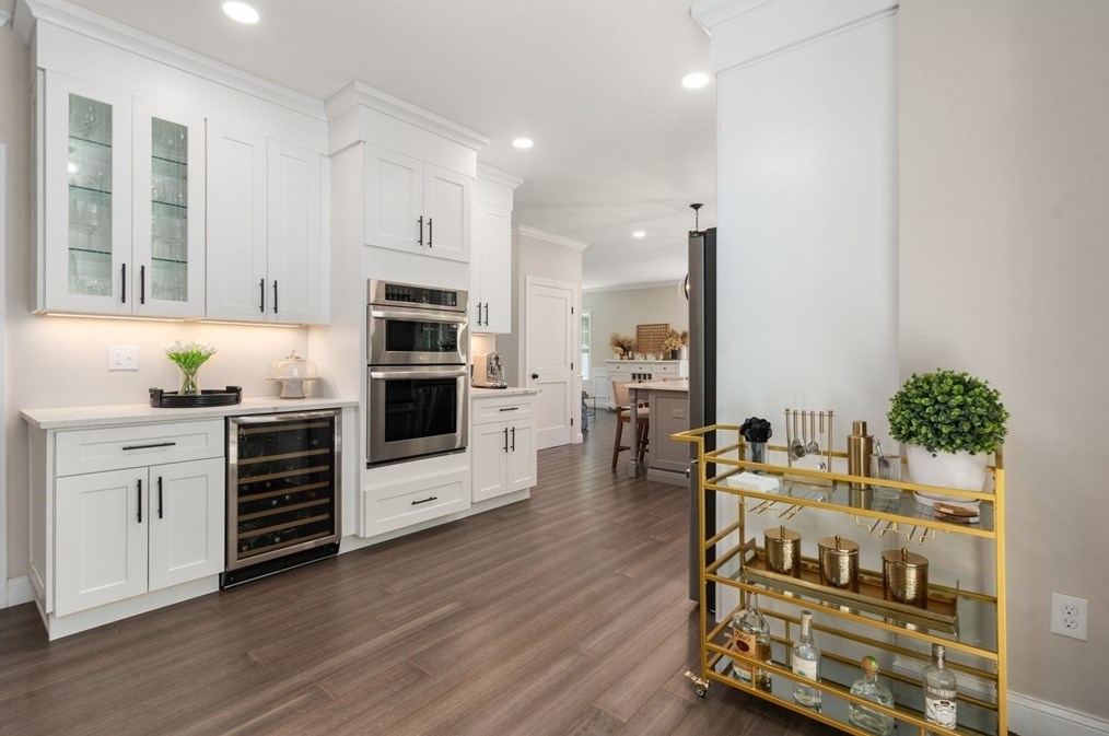 275 Chestnut St, Hudson MA 01749-3237 exterior