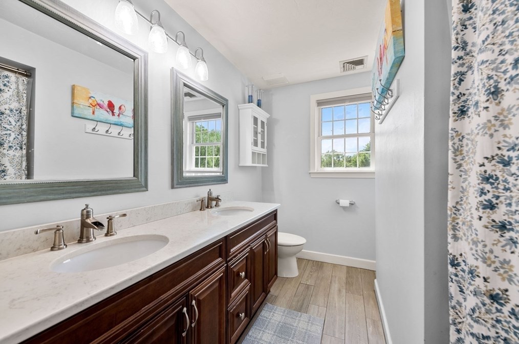 715 Marshall St, Holliston MA 01746-1438 exterior