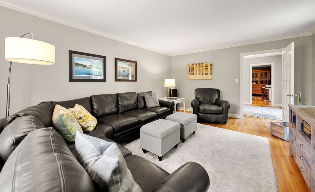 715 Marshall St, Holliston MA 01746-1438 exterior