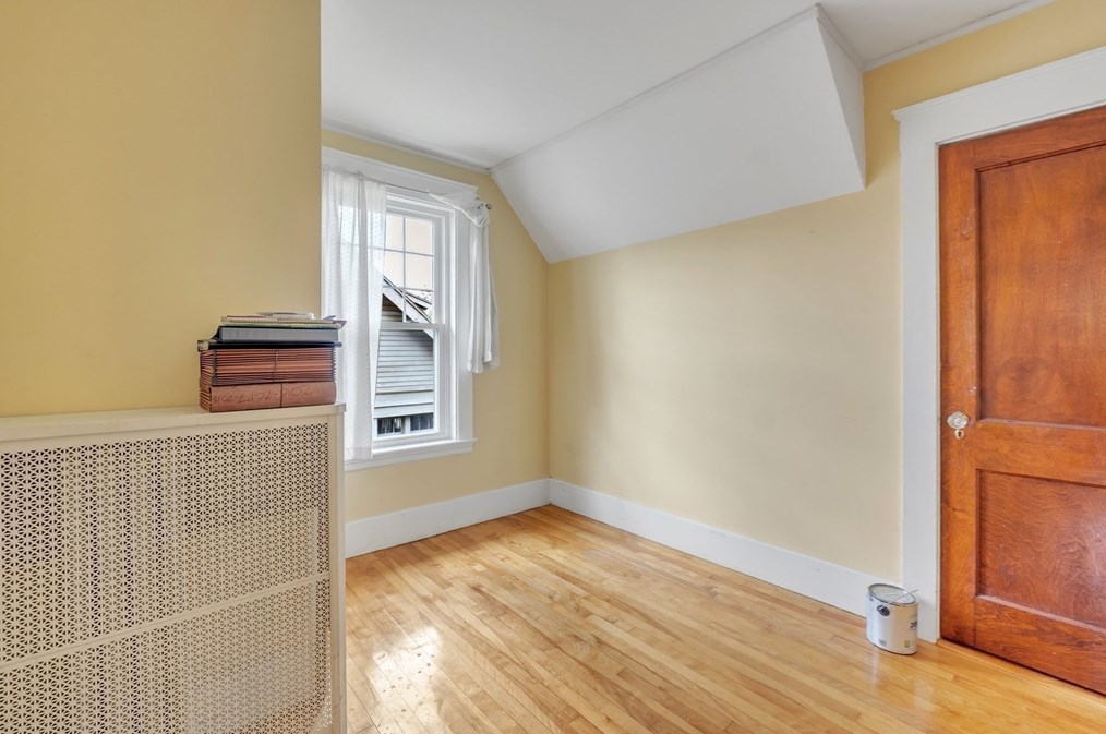 248 Burncoat St, Worcester MA  01606-2145 exterior