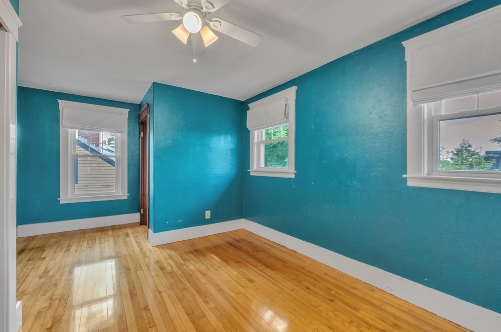 248 Burncoat St, Worcester MA  01606-2145 exterior