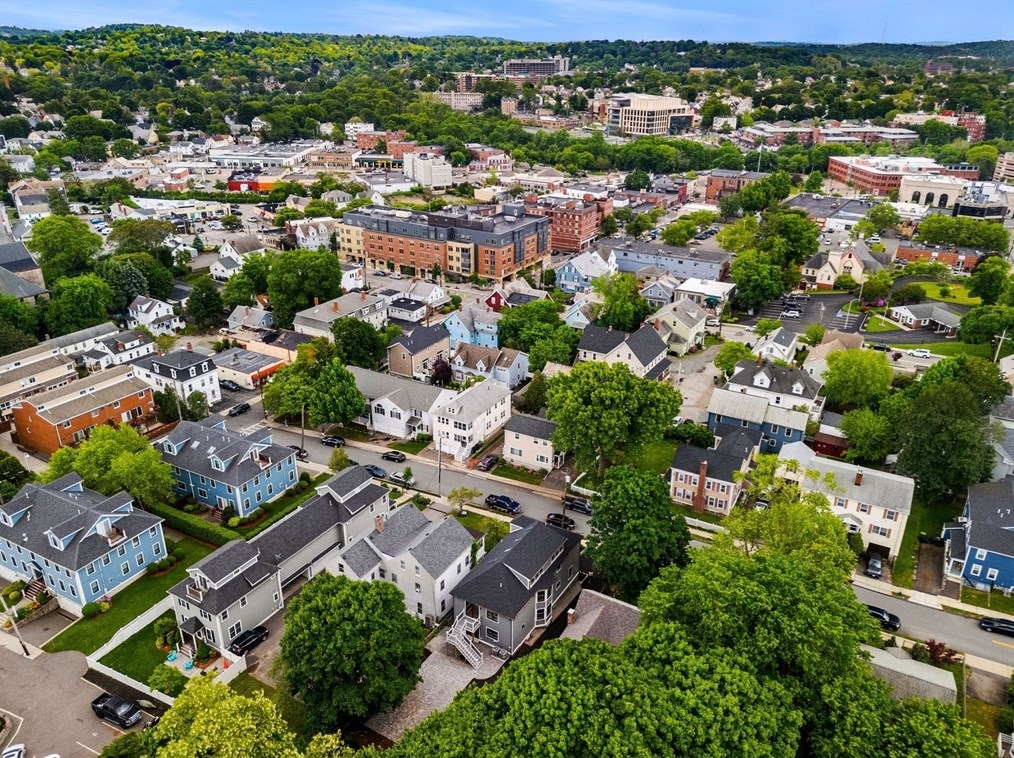 19 Fayette St, Watertown MA 02472-3840 exterior