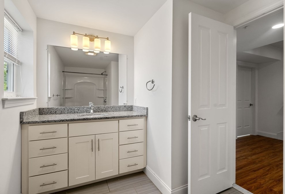 8 Dustin St, Boston MA 02135-2854 exterior