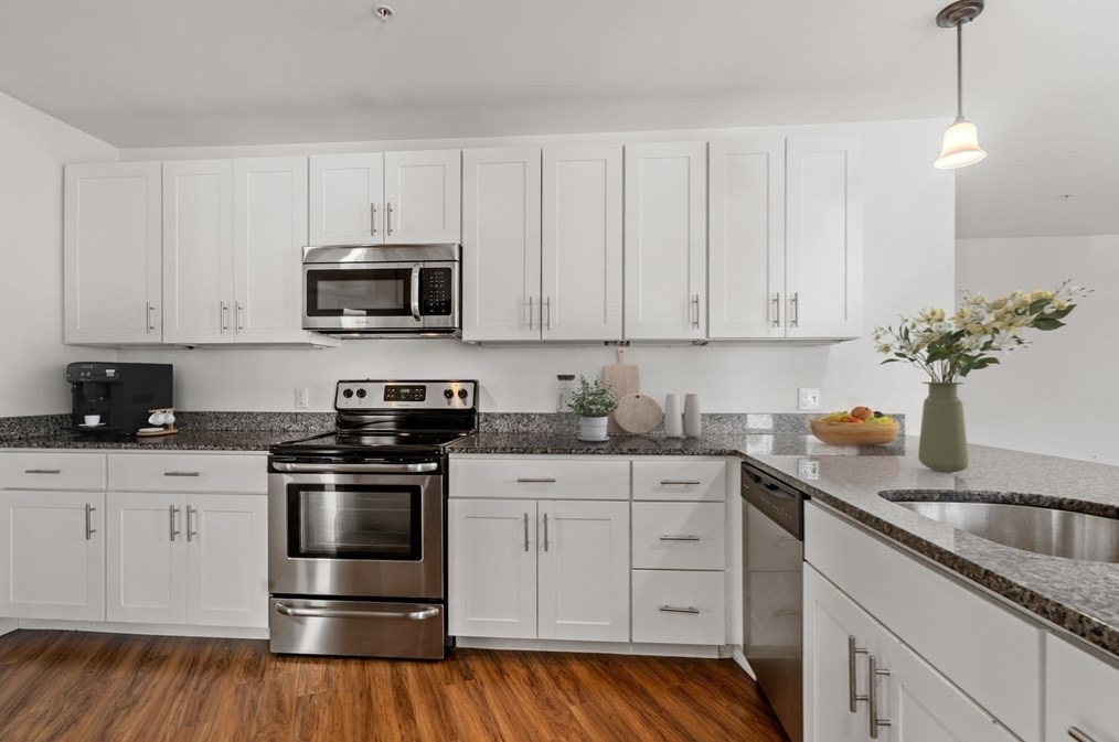 8 Dustin St, Boston MA 02135-2854 exterior