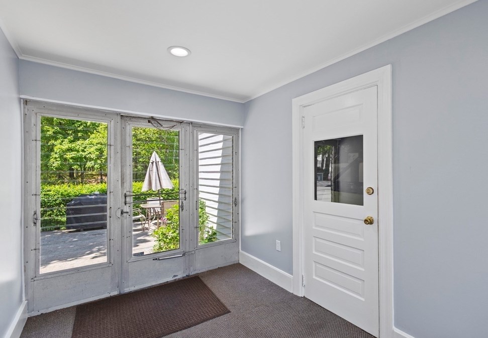 105 Thicket St, Weymouth MA 02190-1223 exterior