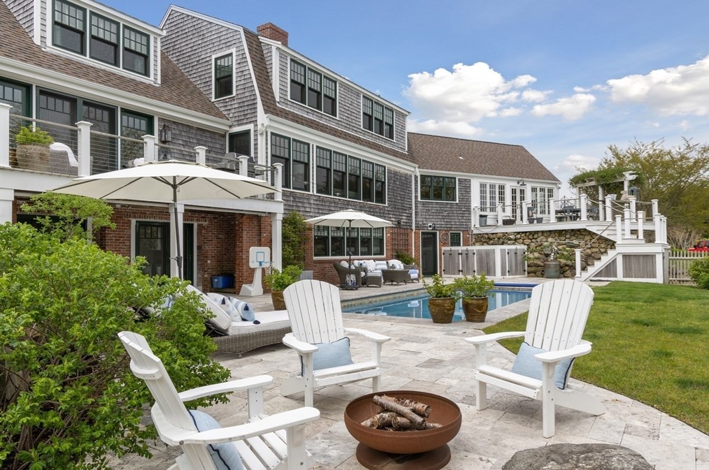 51 Briar Spg Rd, Orleans MA 02653-3707 exterior