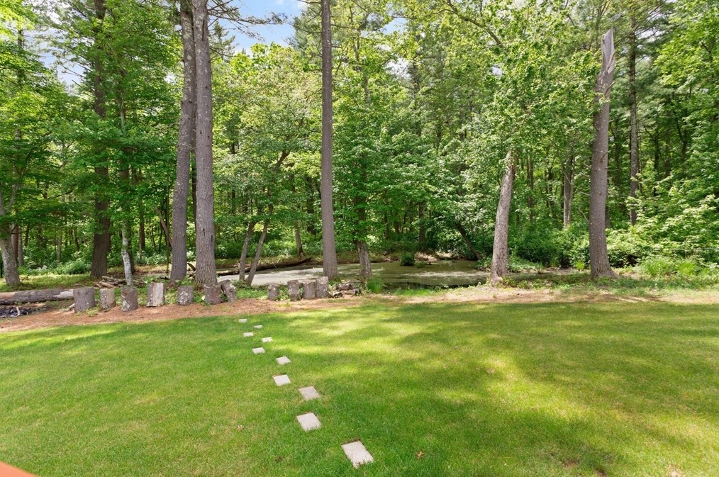 846 Caswell St, Taunton MA  02718-1121 exterior