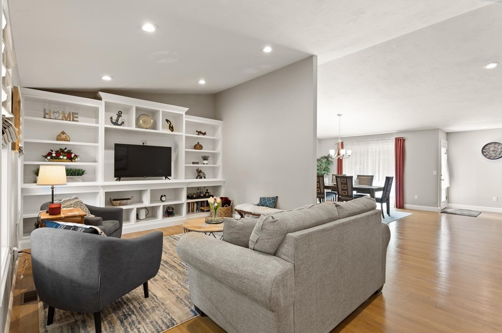 846 Caswell St, Taunton MA  02718-1121 exterior