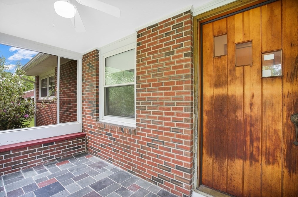 14 Cedar Dr, Granby MA 01033-9525 exterior