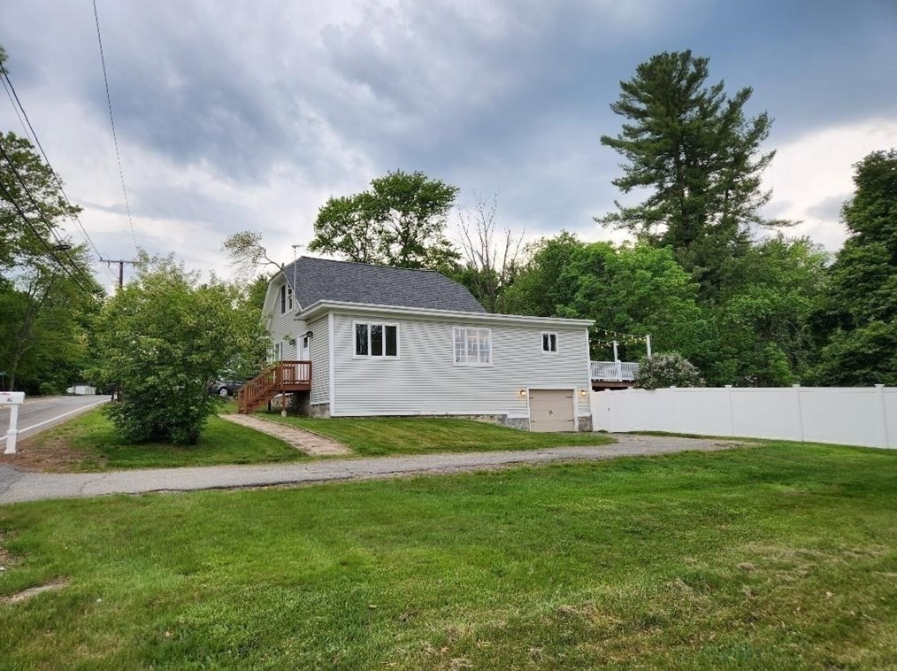 35 Parham Rd, Tyngsborough MA 01879-1237 exterior