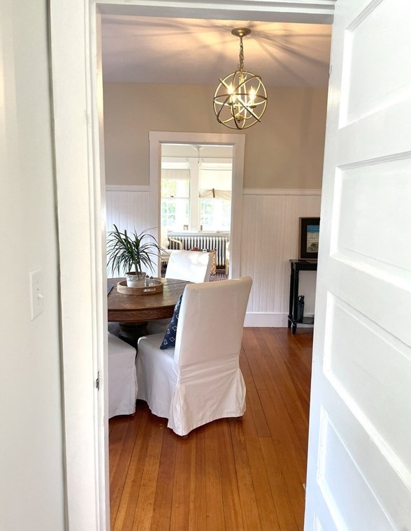 10 Ash St, Cohasset MA 02025-2210 exterior