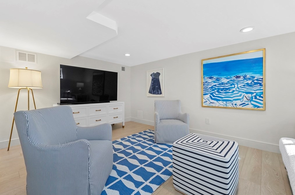 31 Chestnut Hill Ter, Boston MA exterior