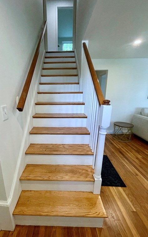 19 Robinwood Dr, Canton MA  02021-2326 exterior