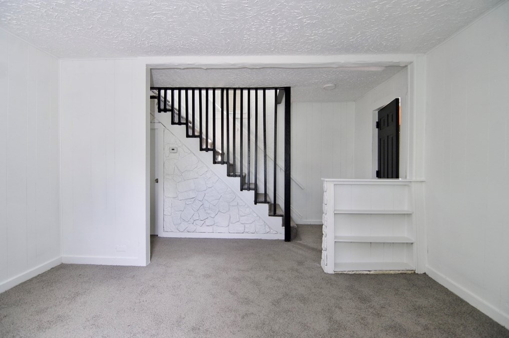 19 Greene Pl, Springfield MA  01109-4306 exterior