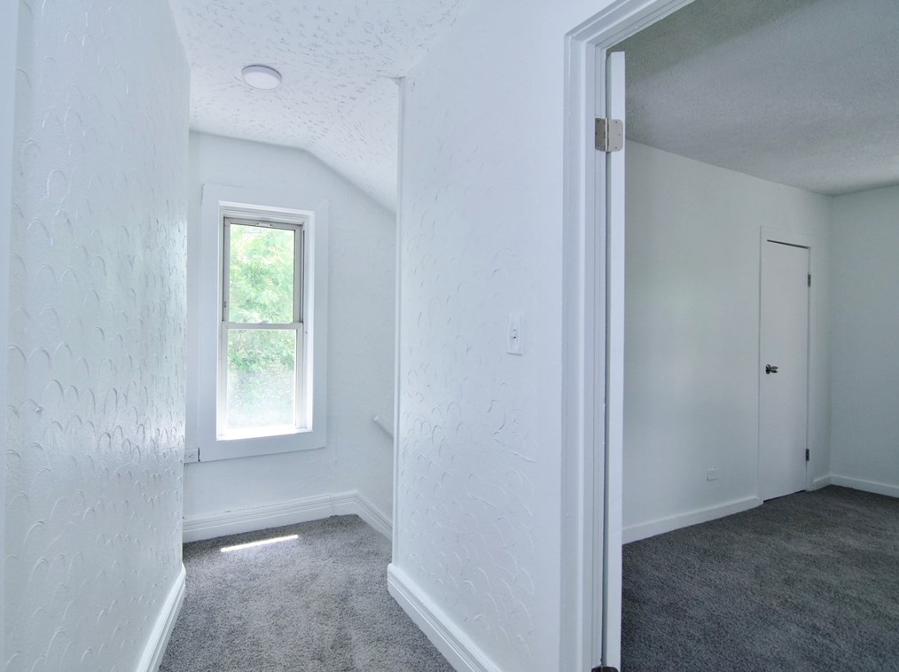 19 Greene Pl, Springfield MA  01109-4306 exterior