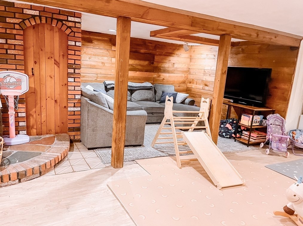 20 Woodhill Rd, Burlington MA 01803-1415 exterior