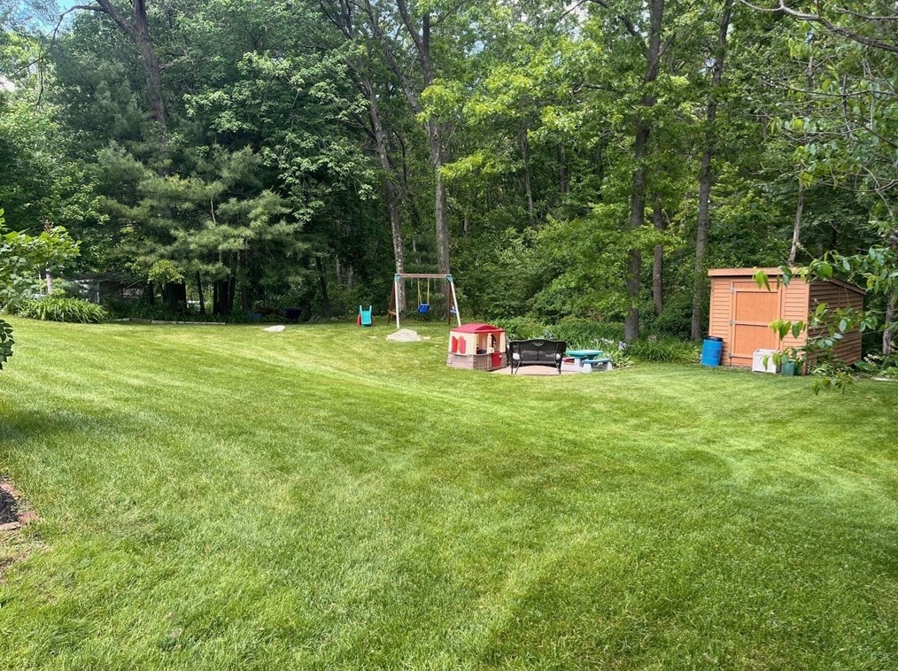 20 Woodhill Rd, Burlington MA 01803-1415 exterior