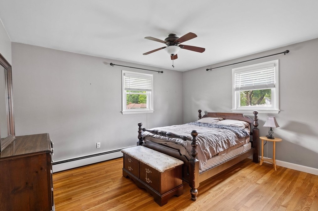 45 Douglas Rd, Gardner MA 01440-1814 exterior