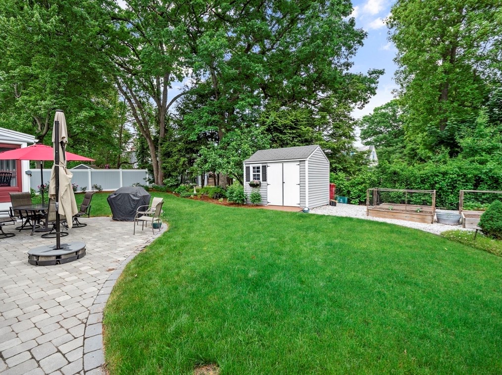 122 Fairfield St, Lowell MA 01851-4537 exterior