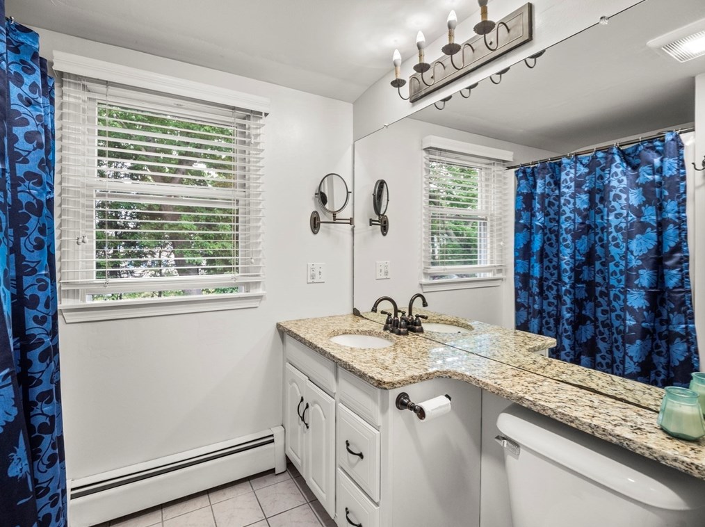 122 Fairfield St, Lowell MA 01851-4537 exterior