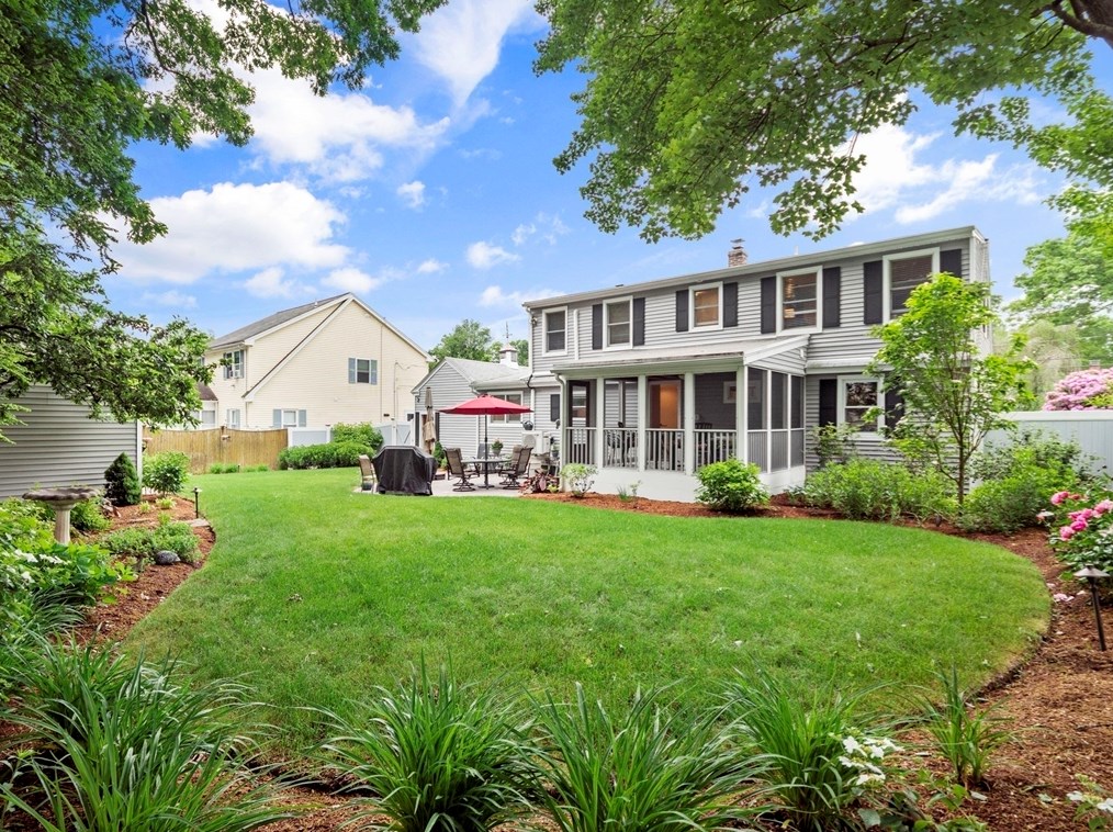 122 Fairfield St, Lowell MA 01851-4537 exterior