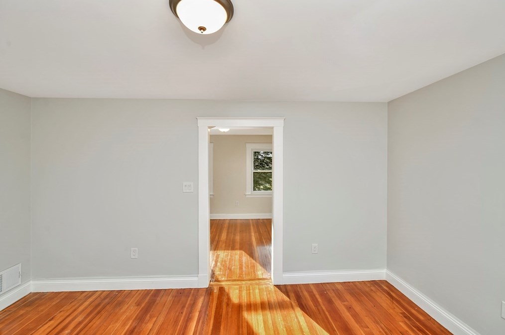 408 York St, Canton MA 02021-2446 exterior