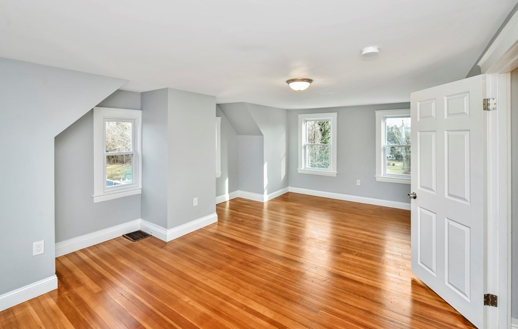 408 York St, Canton MA 02021-2446 exterior