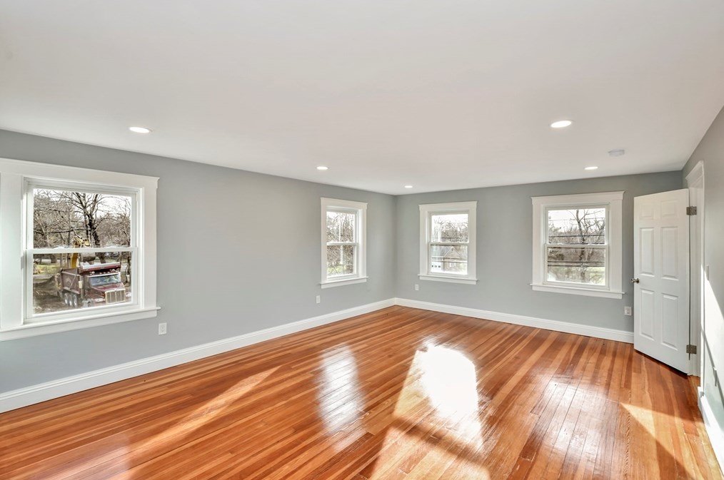 408 York St, Canton MA 02021-2446 exterior